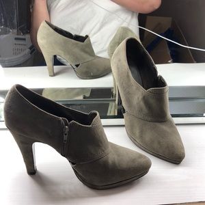 Banana republic booties